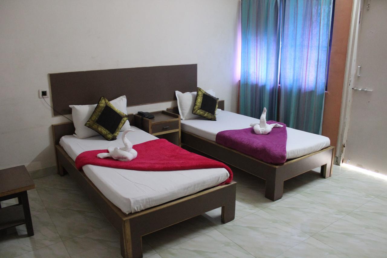 Hotel Peshwa Aurangábád Kültér fotó